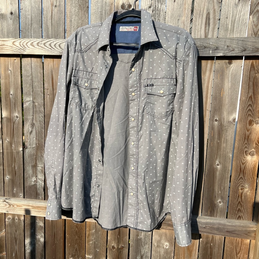 Sovereign Code Button Up Shirt - Picture 7 of 7